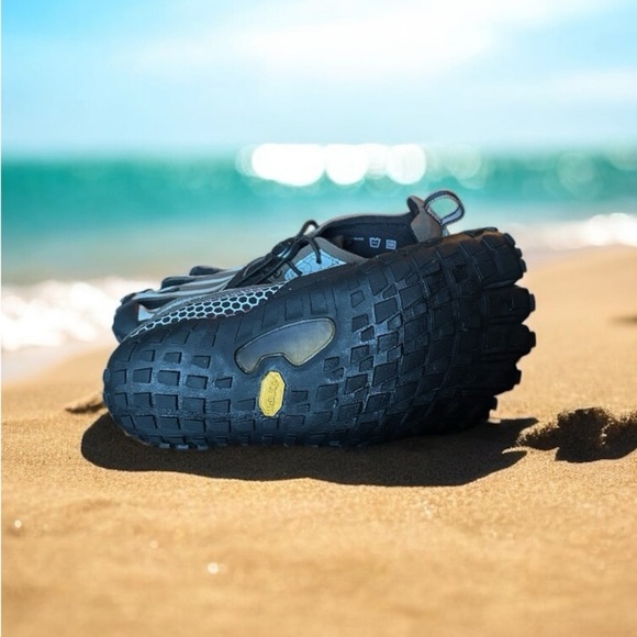 Vibram Five Fingers Water Shoe. Women’s 36/ 6.5-7. W4125 Military Green. - Picture 4 of 7